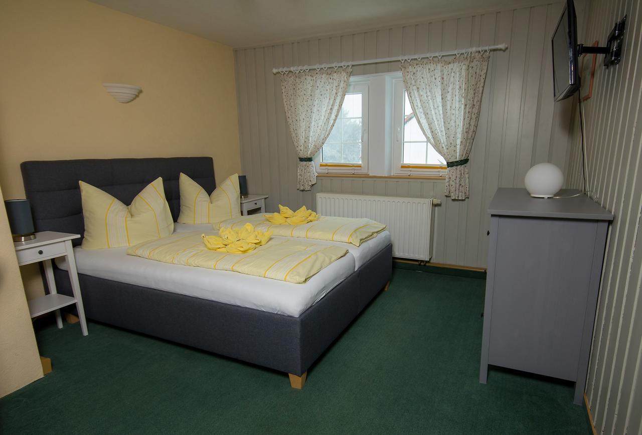 Pension Immergruen Jonsdorf Extérieur photo